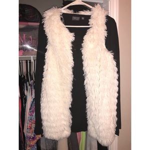 Creme Fur Vest